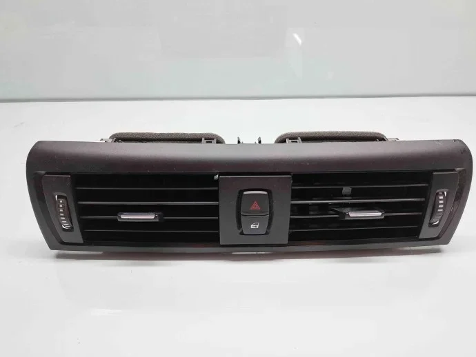 Grelha Ventilação Central BMW 1 (F20) Usada