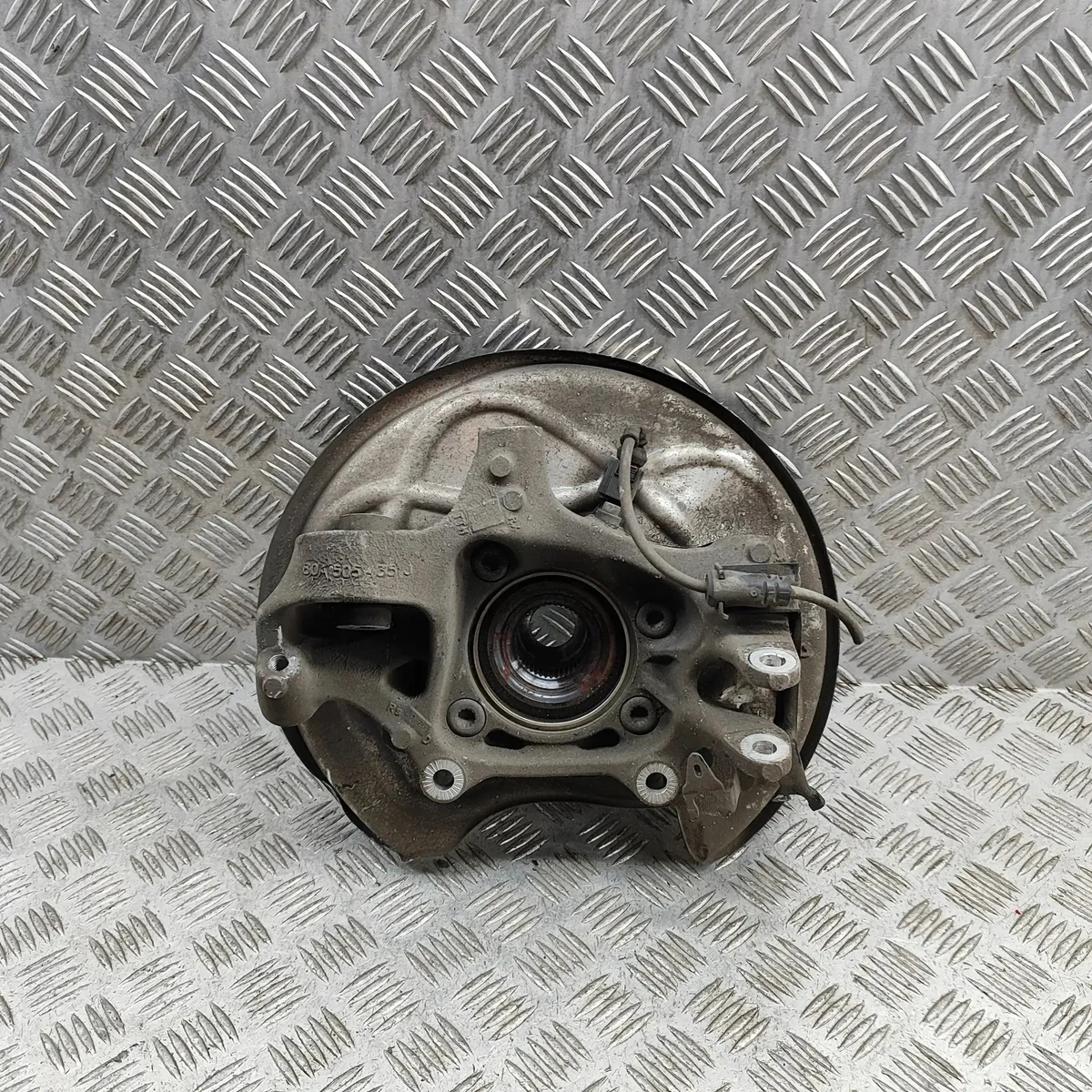 Audi Q5 FY Moyeu Roue Arrière Droit 8W0407607A image 4