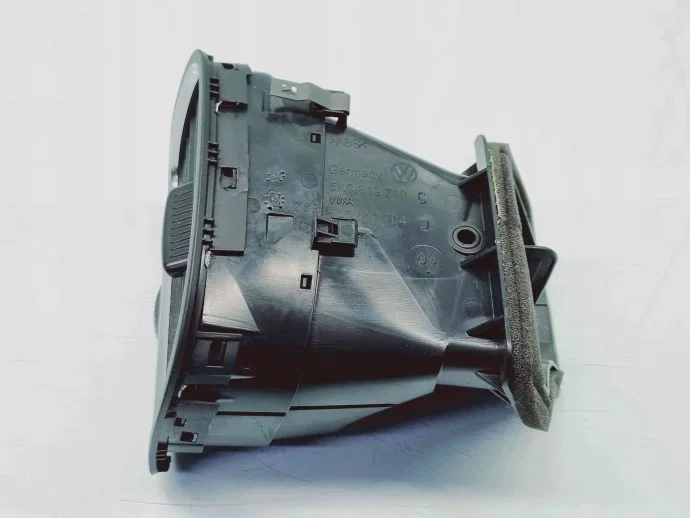 VW Golf 6 ventilationsgaller höger 5K0819710J image 3