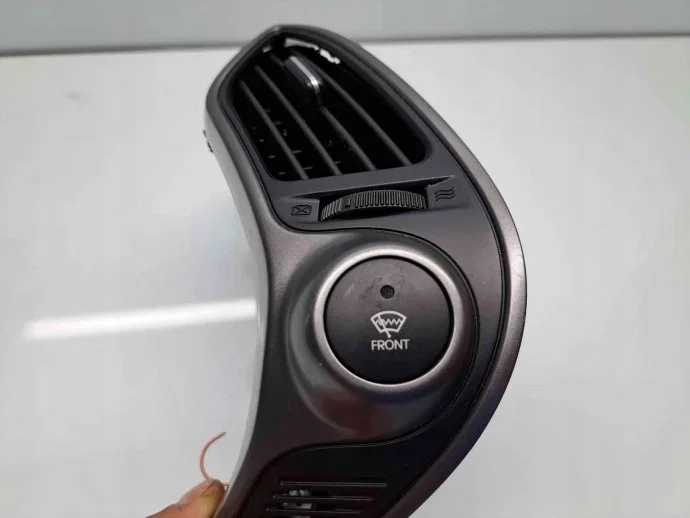 Central ventilationsgaller Hyundai ix35 (LM) image 3