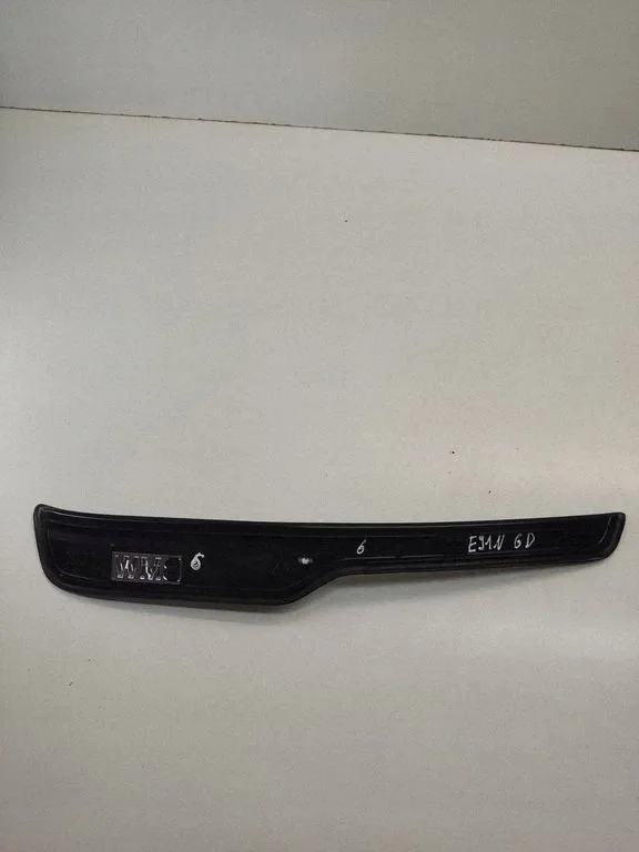 BMW E90 E91 Baguettes de seuil intérieures image 4