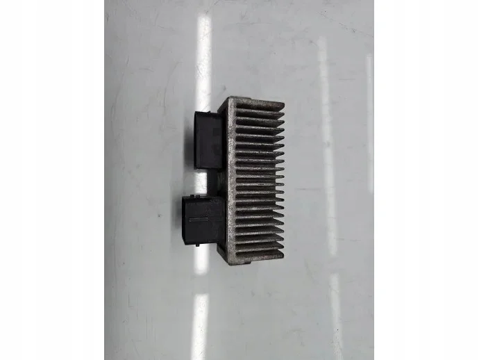 Relais Nissan Qashqai (2) 8200558438