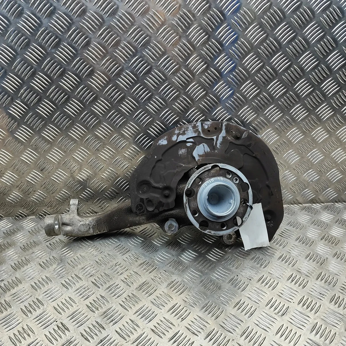 Vridstyraxel Fram Höger Mercedes C S206