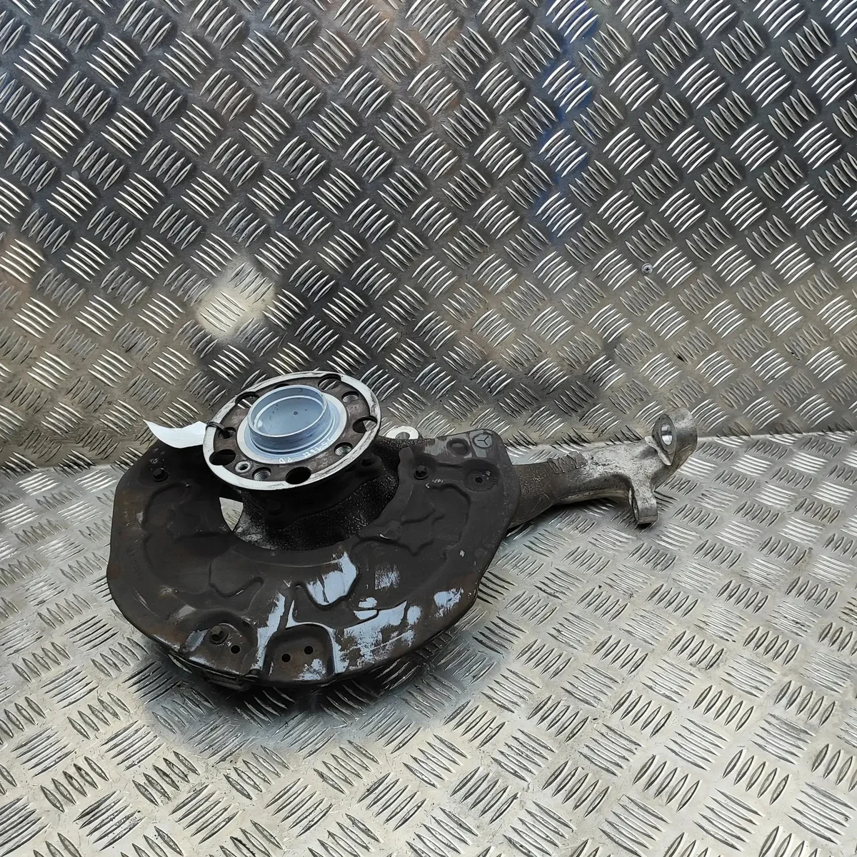 Vridstyraxel Fram Höger Mercedes C S206 image 4