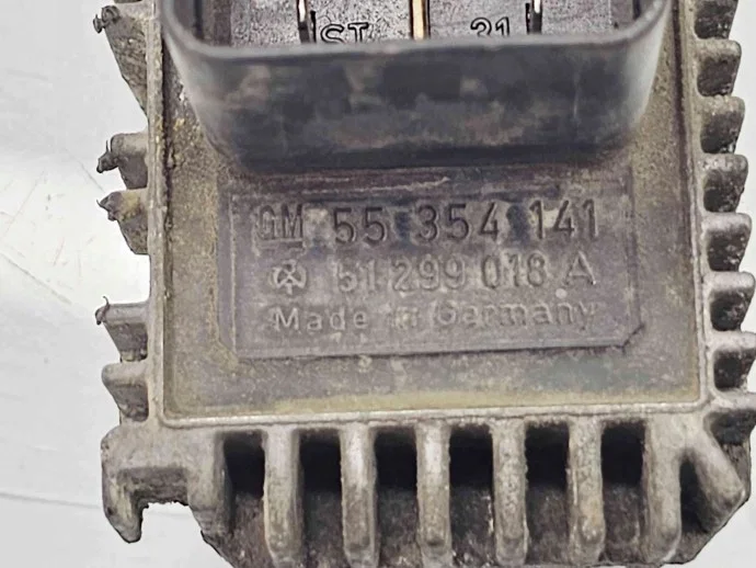 Relais Opel Zafira B 55354141 image 4