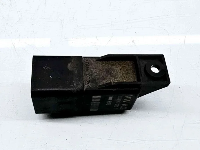 Relais Audi A3 Sportback (8PA) 038907281D image 4