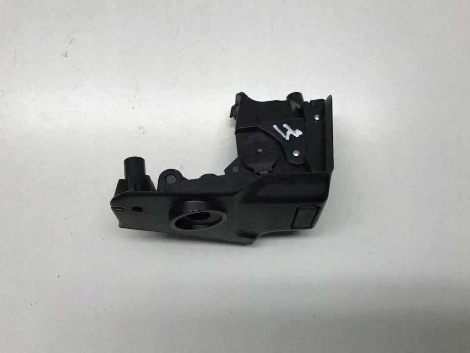 BMW E60 E61 2006 Armstödslås OEM 1060299 image 4