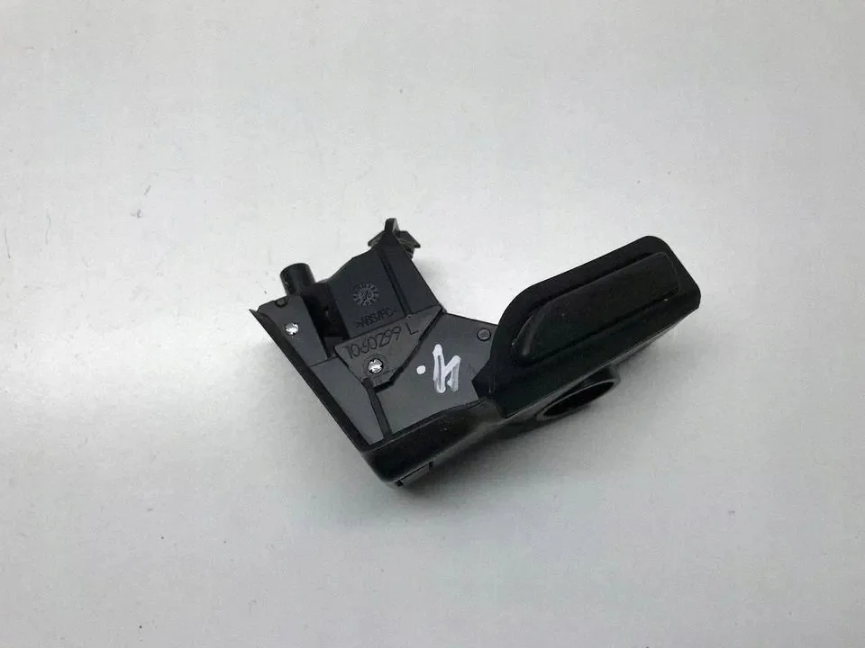 BMW E60 E61 2006 Armstödslås OEM 1060299 image 5