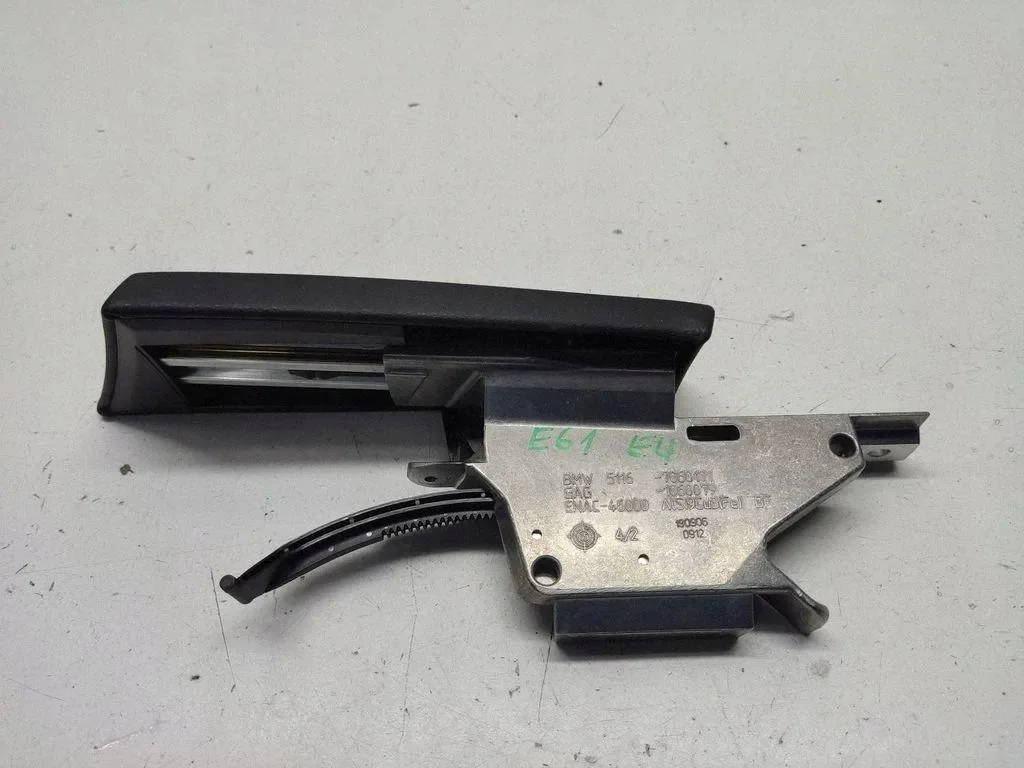 BMW 5 E60 E61 2004 Reposabrazos Consola