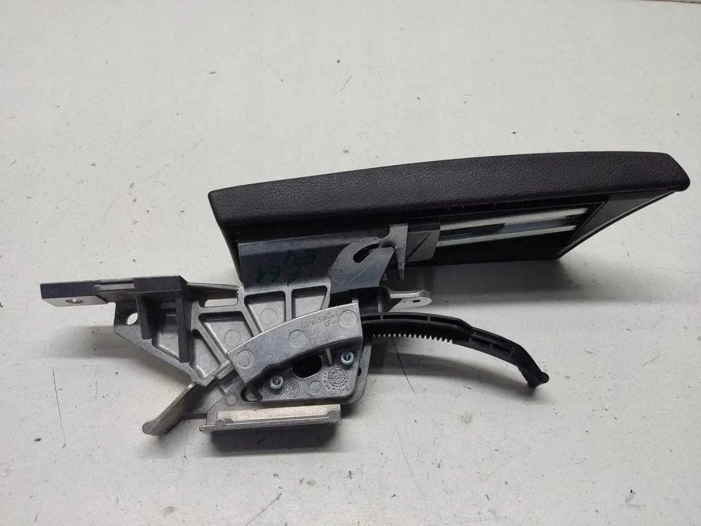 BMW 5 E60 E61 2004 Reposabrazos Consola image 3