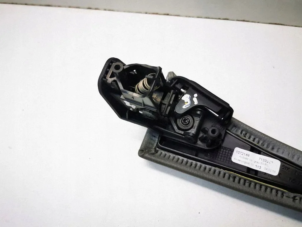 BMW 5 E60 E61 2004 Chiusura bracciolo 7133202 image 4
