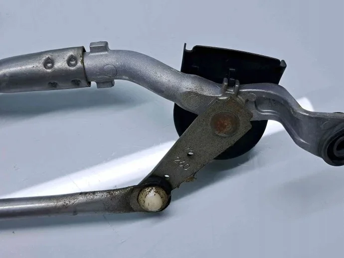 Mécanisme essuie-glace Suzuki Swift 3 M-Hybrid image 4