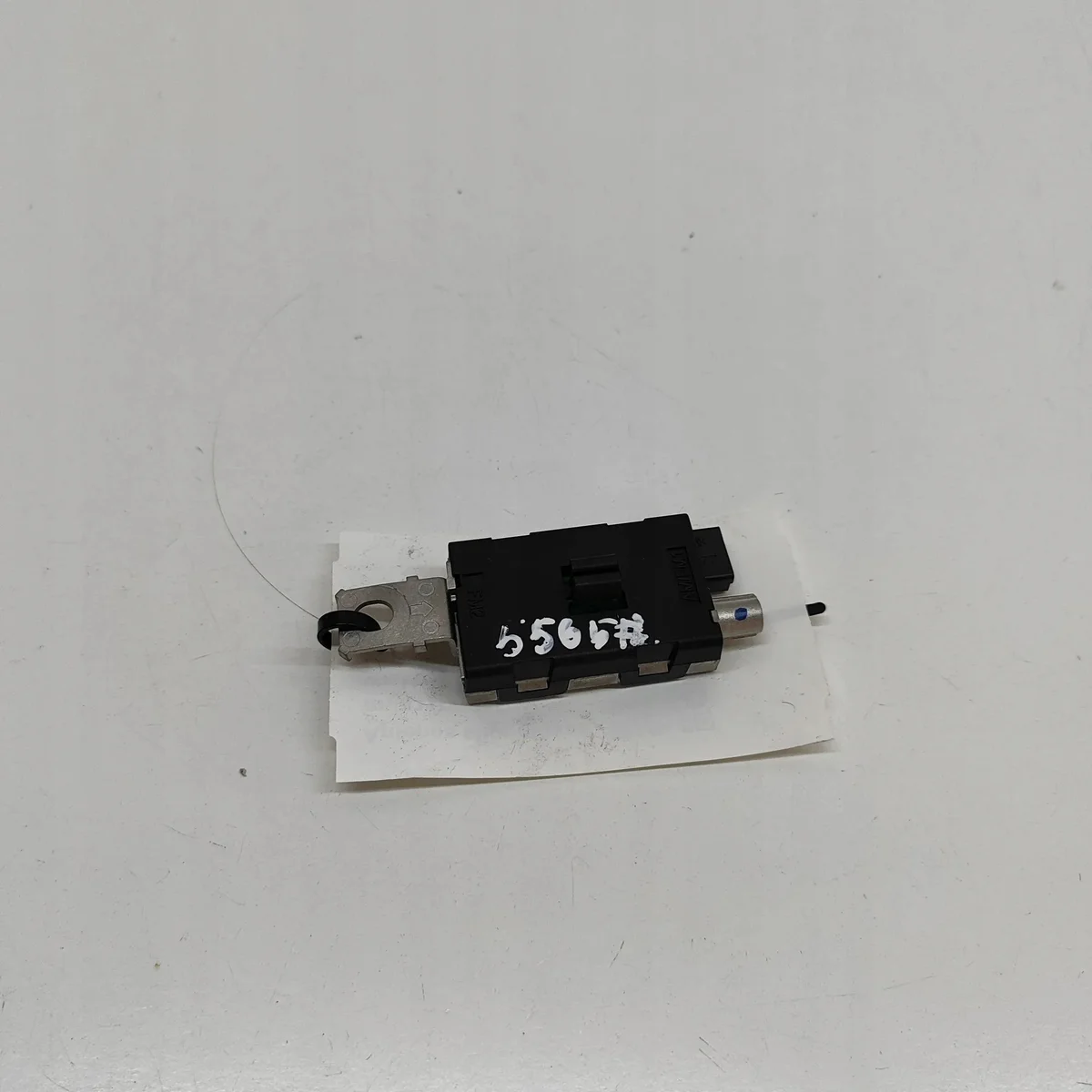 Amplificador Antena Peugeot 208 9833140080