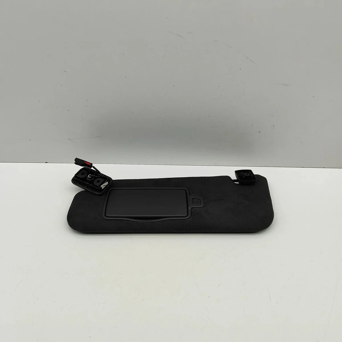 Jaguar I-PACE Sun Visor Left GX6304101EC image 4