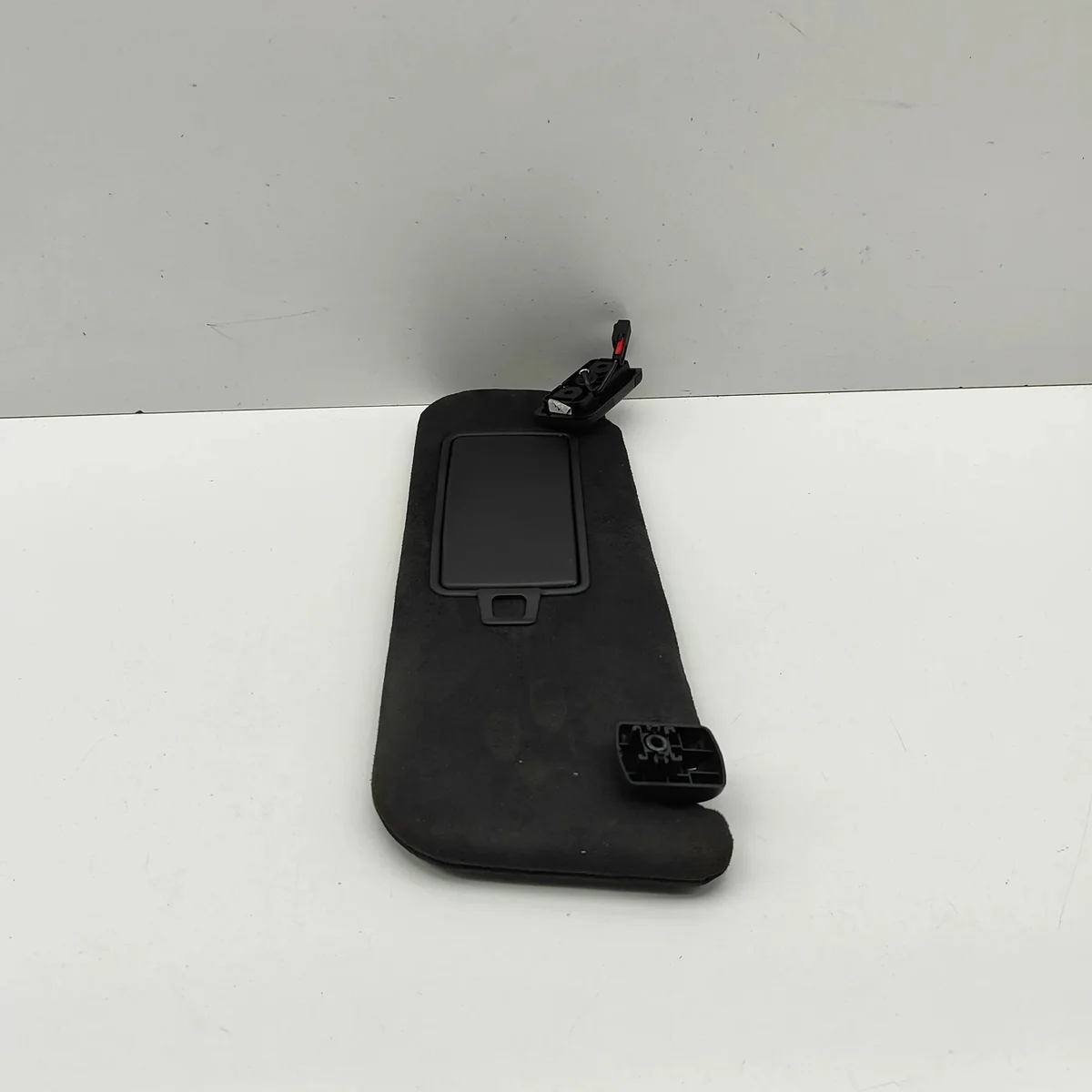 Jaguar I-PACE Sun Visor Left GX6304101EC image 5
