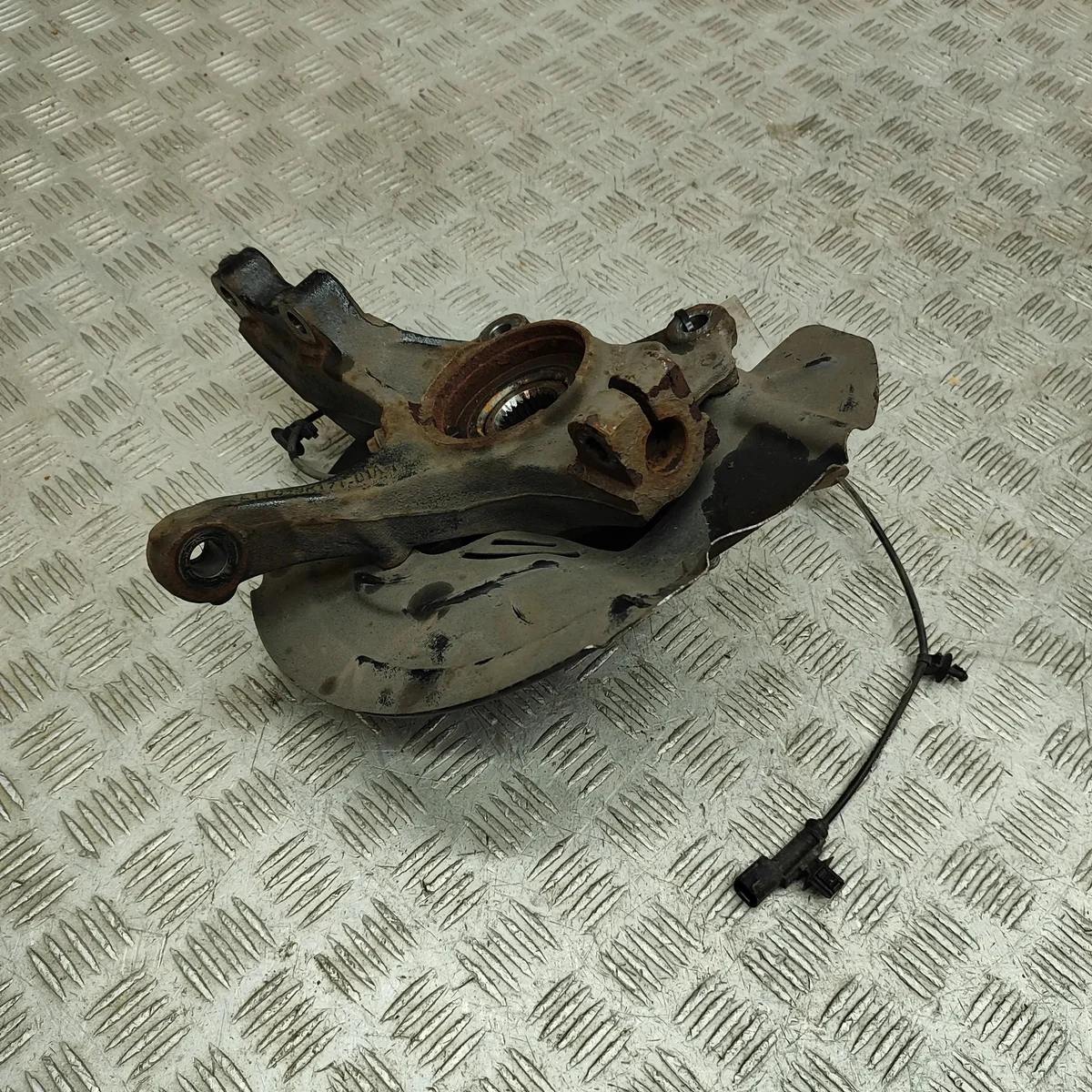 Ford Puma J2K, CF7 Cubo Roda Esquerda Dianteira image 6