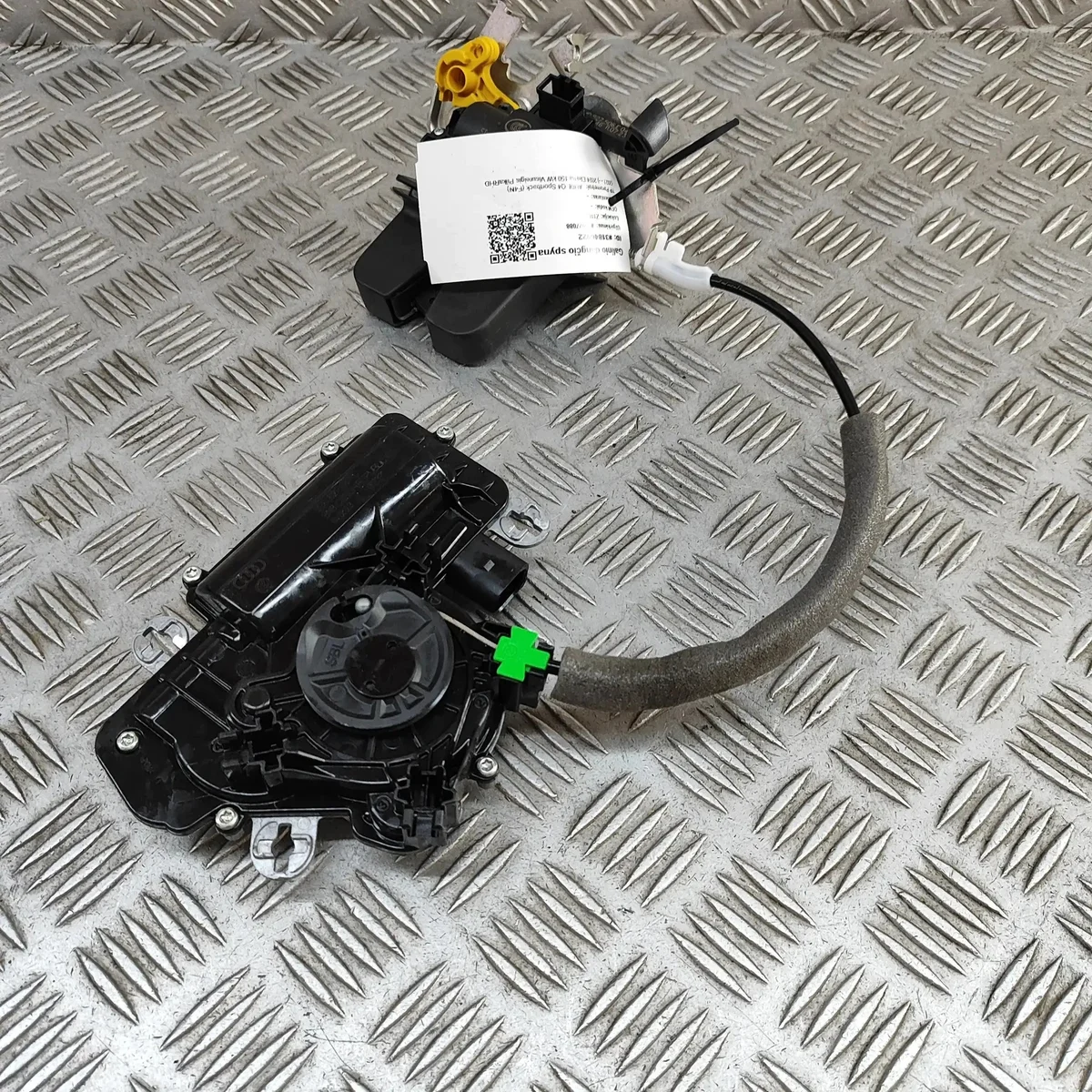 Audi Q4 Sportback Trunk Lock 4M0827506E image 4