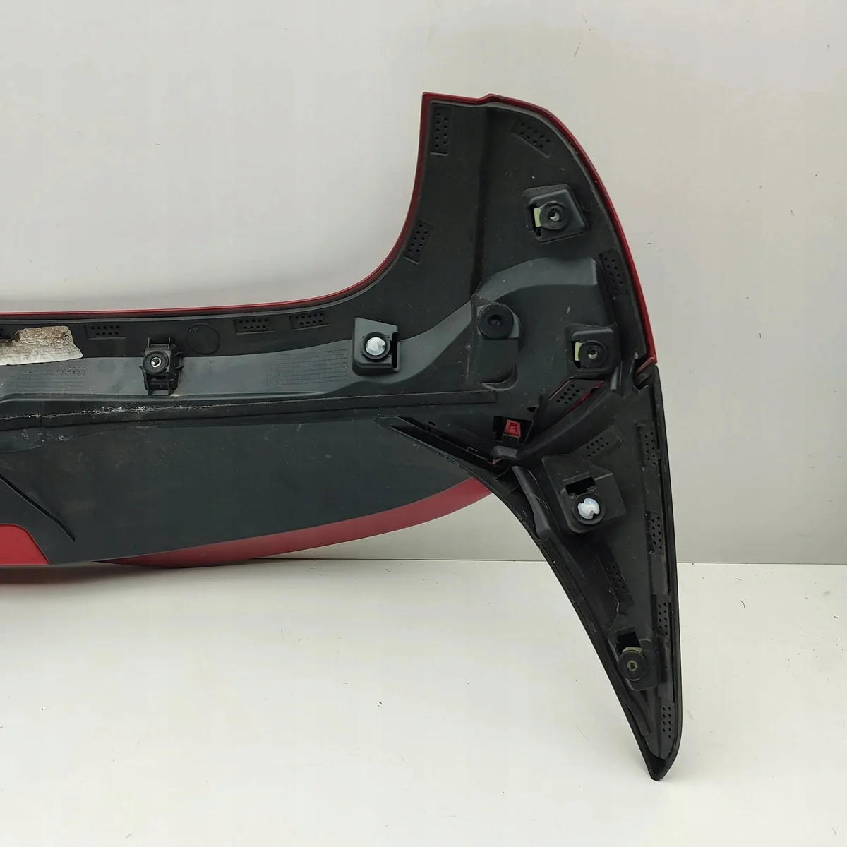 Spoiler Ford Puma J2K CF7 Usado L1TBA44210BP image 8