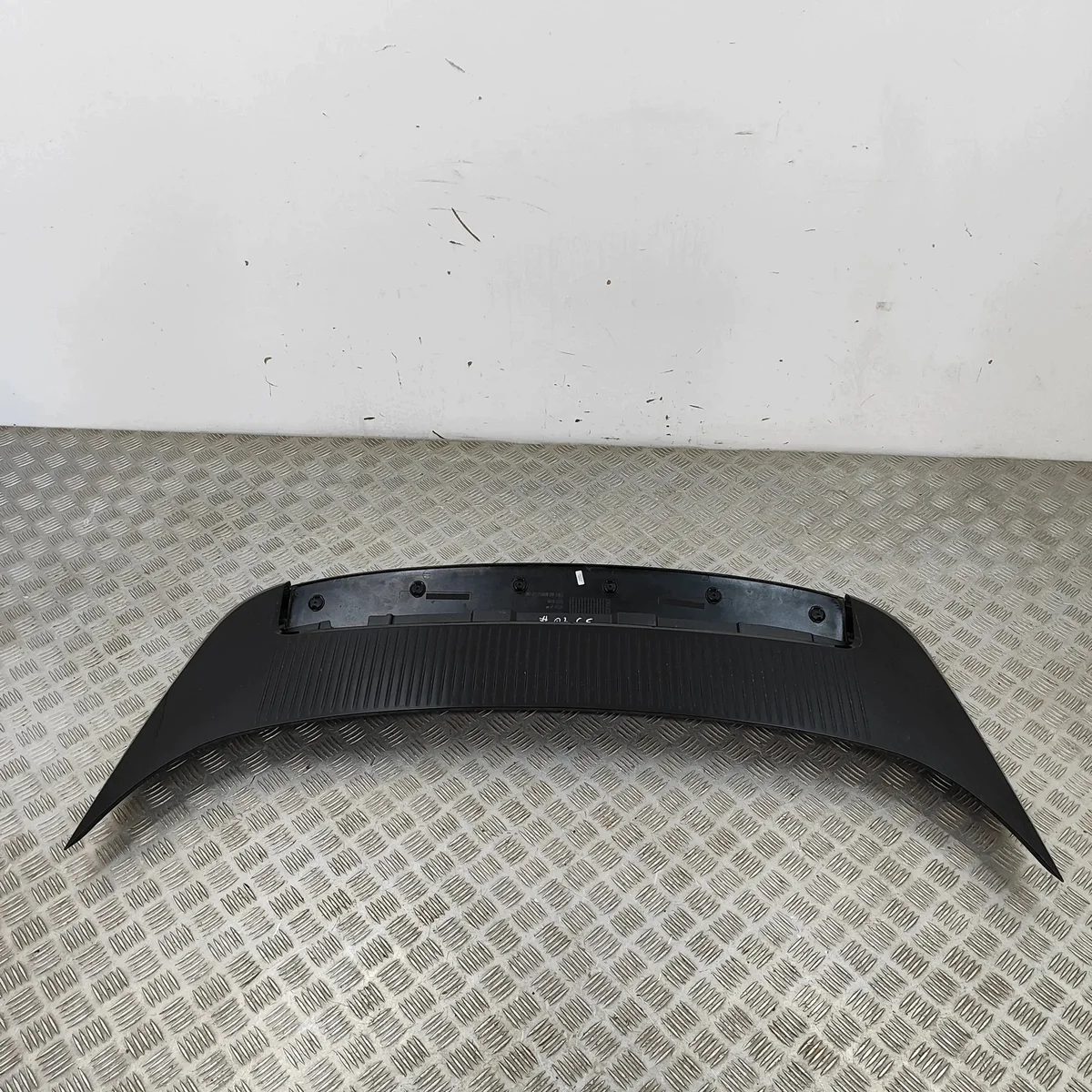 Spoiler Porta-malas Hyundai Ioniq 6 Usado image 4