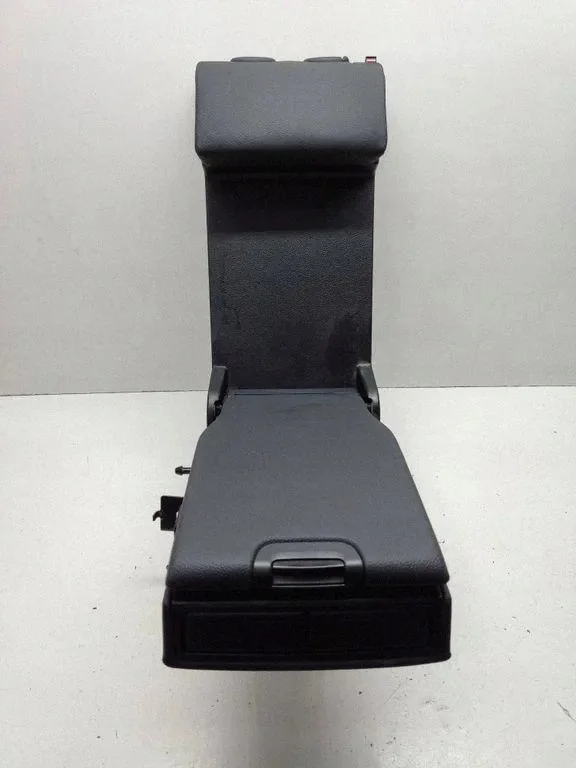 Mercedes E W213 Rear Armrest A2139200024