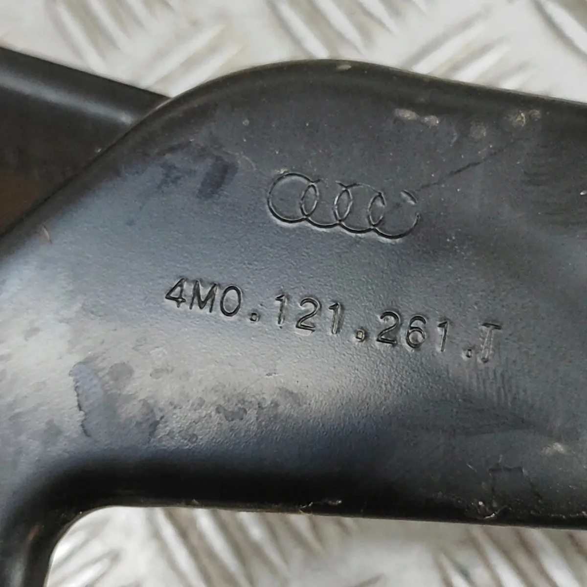 Audi Q7 Q8 4M8121263A Support Radiateur image 6