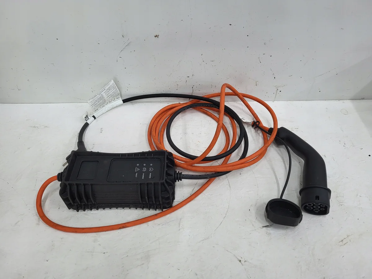 Laddare PSA Opel Citroen Peugeot 9846744480
