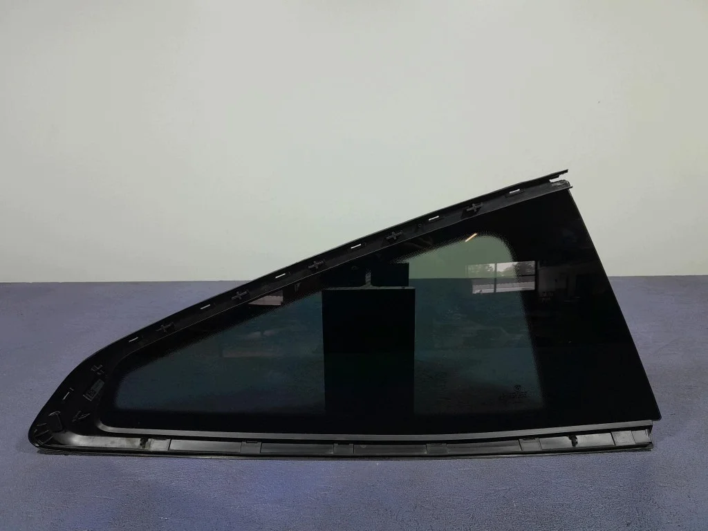 BMW M4 G82 G22 LCI Panel Trasero Derecho
