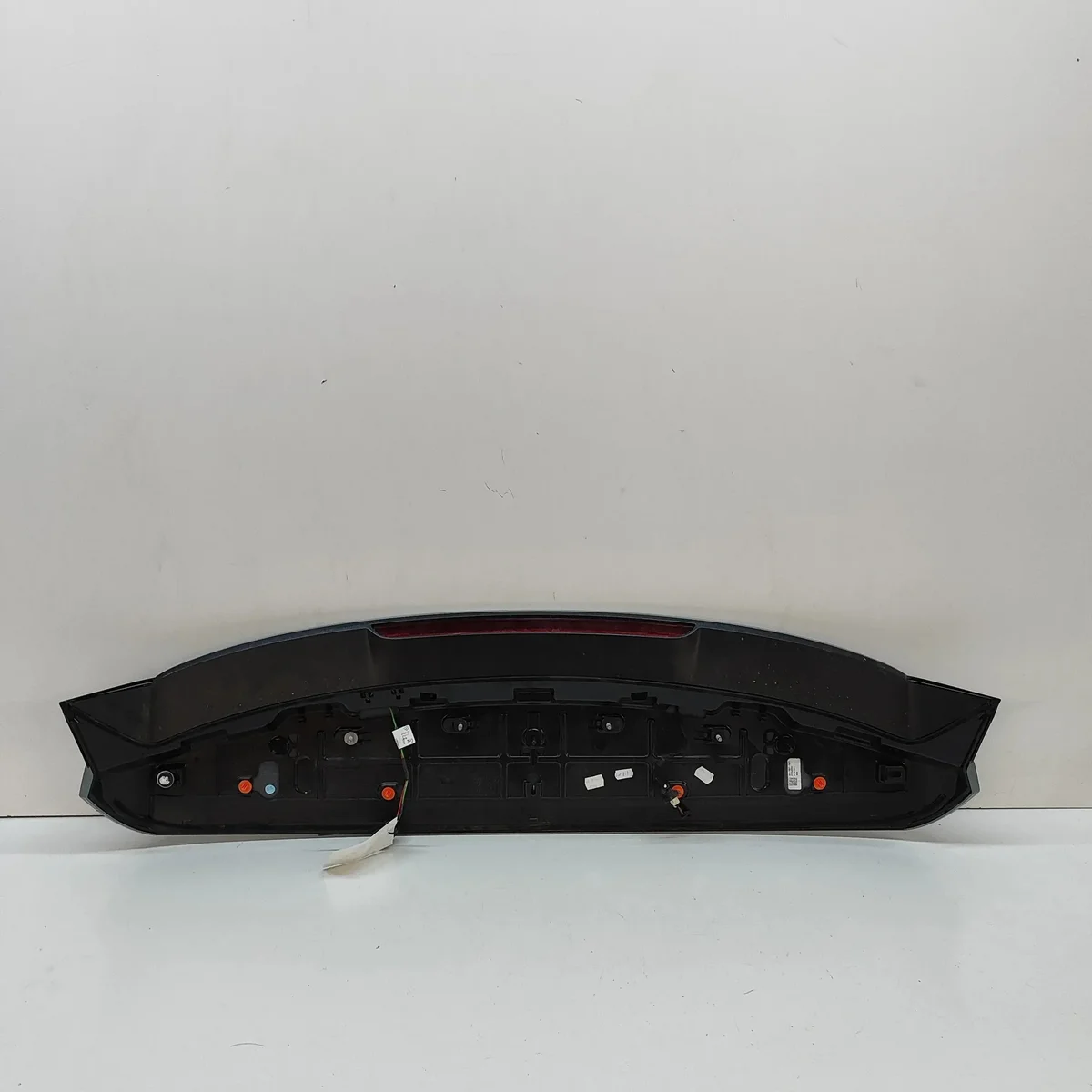 Audi Q2 Bagagerumsspoiler 81A827933C image 4