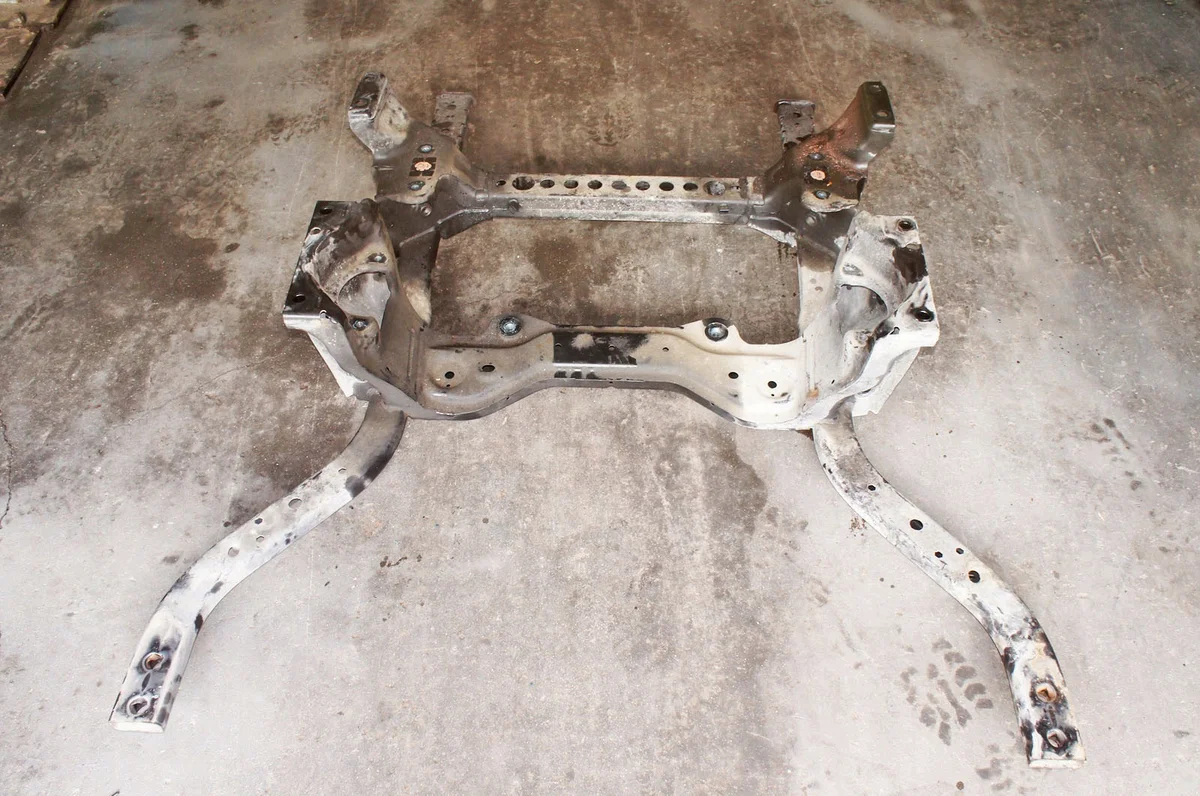 VW140 Ford Mustang VI 3.7 Achsträger vorne gebraucht image 3