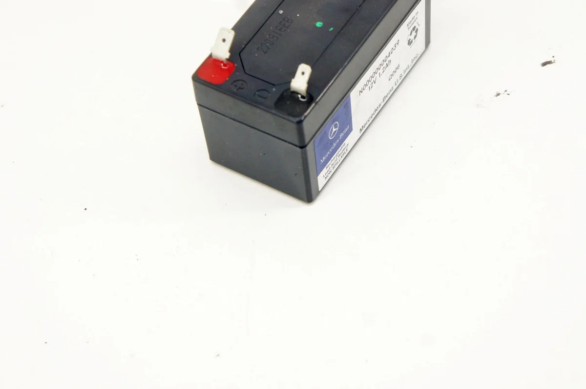 VR015 Mercedes GL450 x166 Batterie N000000004039 image 3