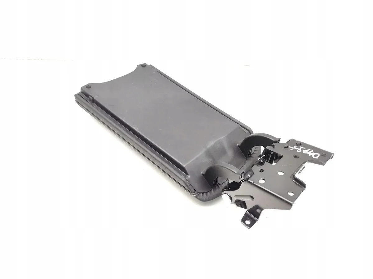 Chery Omoda 5 Mittkonsol Armstöd 10196350 image 6