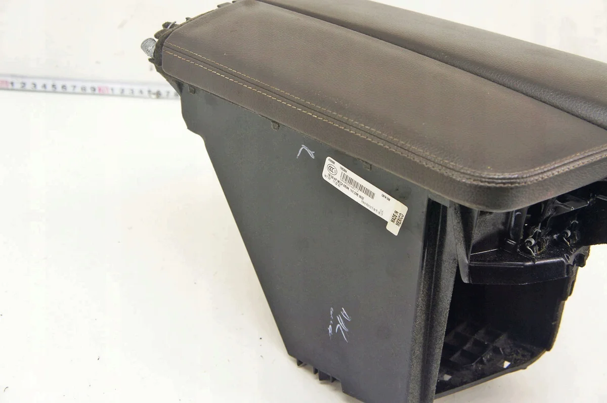 Mercedes GL450 x166 Bracciolo Console VR112 image 5