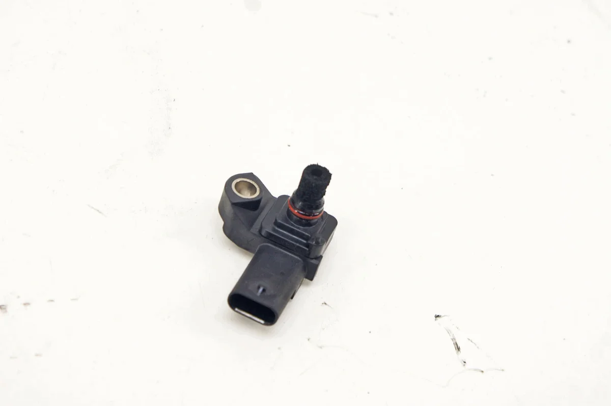 BMW 2 F46 F45 1.5 D MAP Sensor VV358 image 4