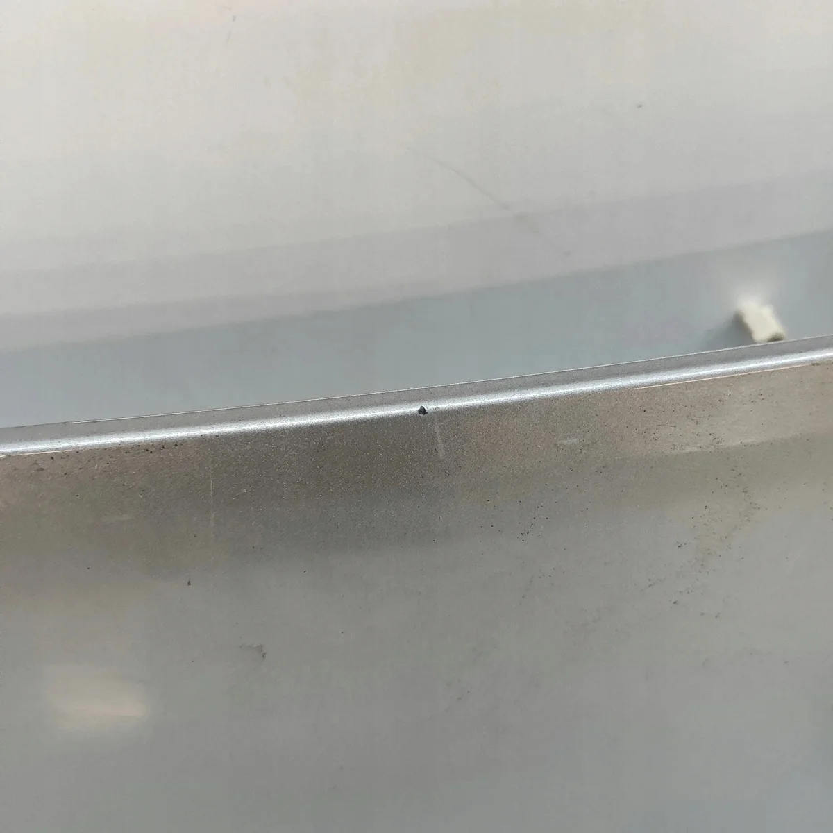 Spoiler Porta-malas Renault Megane CC Usado image 3
