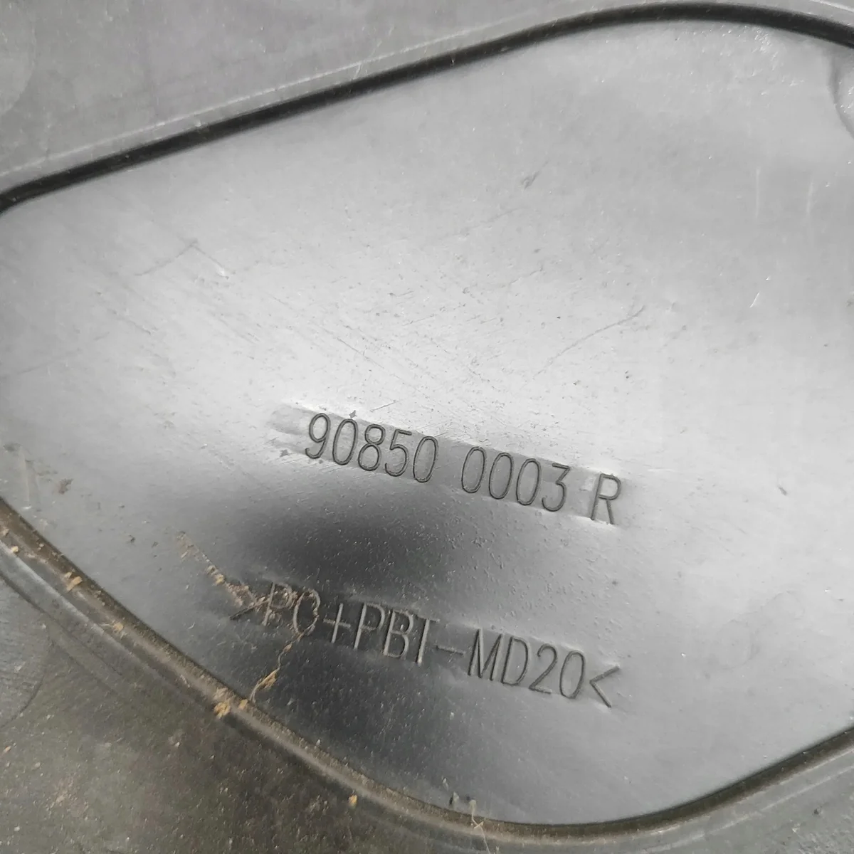 Spoiler Porta-malas Renault Megane CC Usado image 7