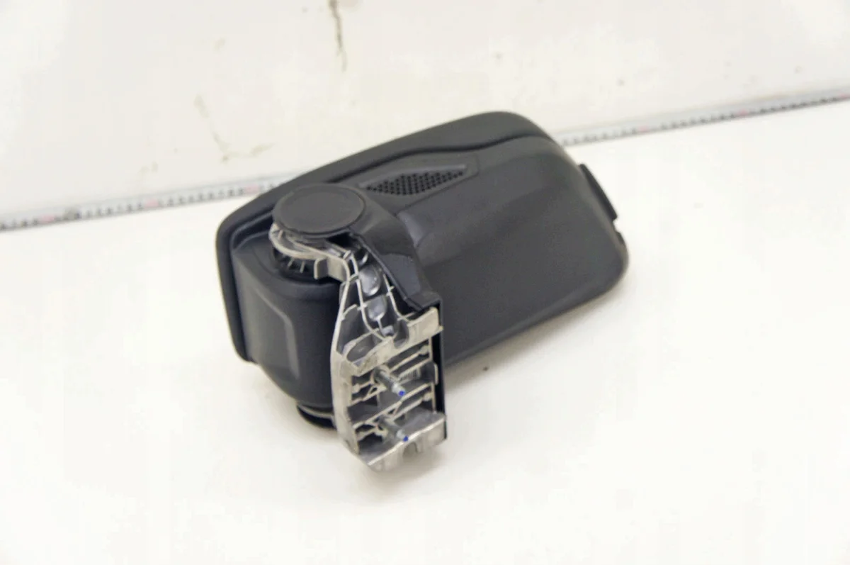 BMW 2 F46 F45 Mittelarmlehne VV205-AR02020 image 6
