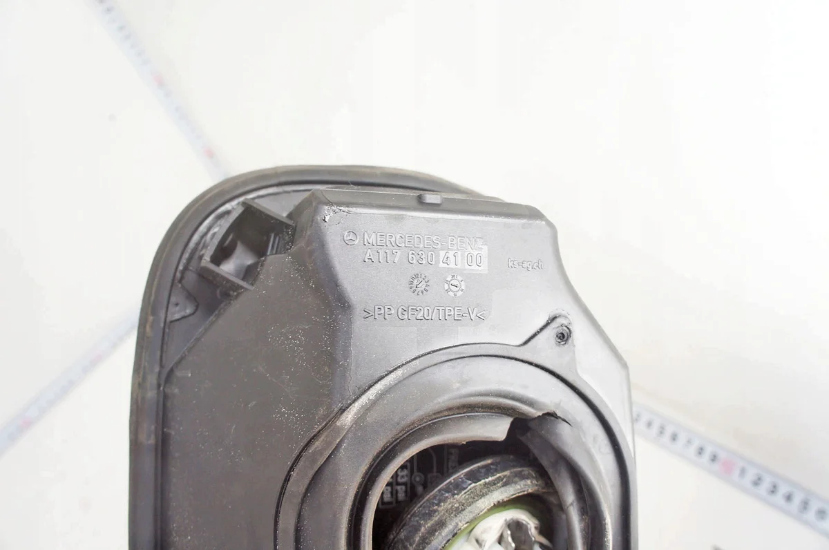 Tankklappe Mercedes CLA C117 W117 Polar Silv image 7