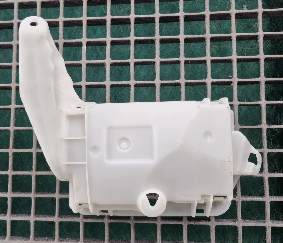 BMW 8' G15 G16 F93 M8 Halter Stromverteiler image 3