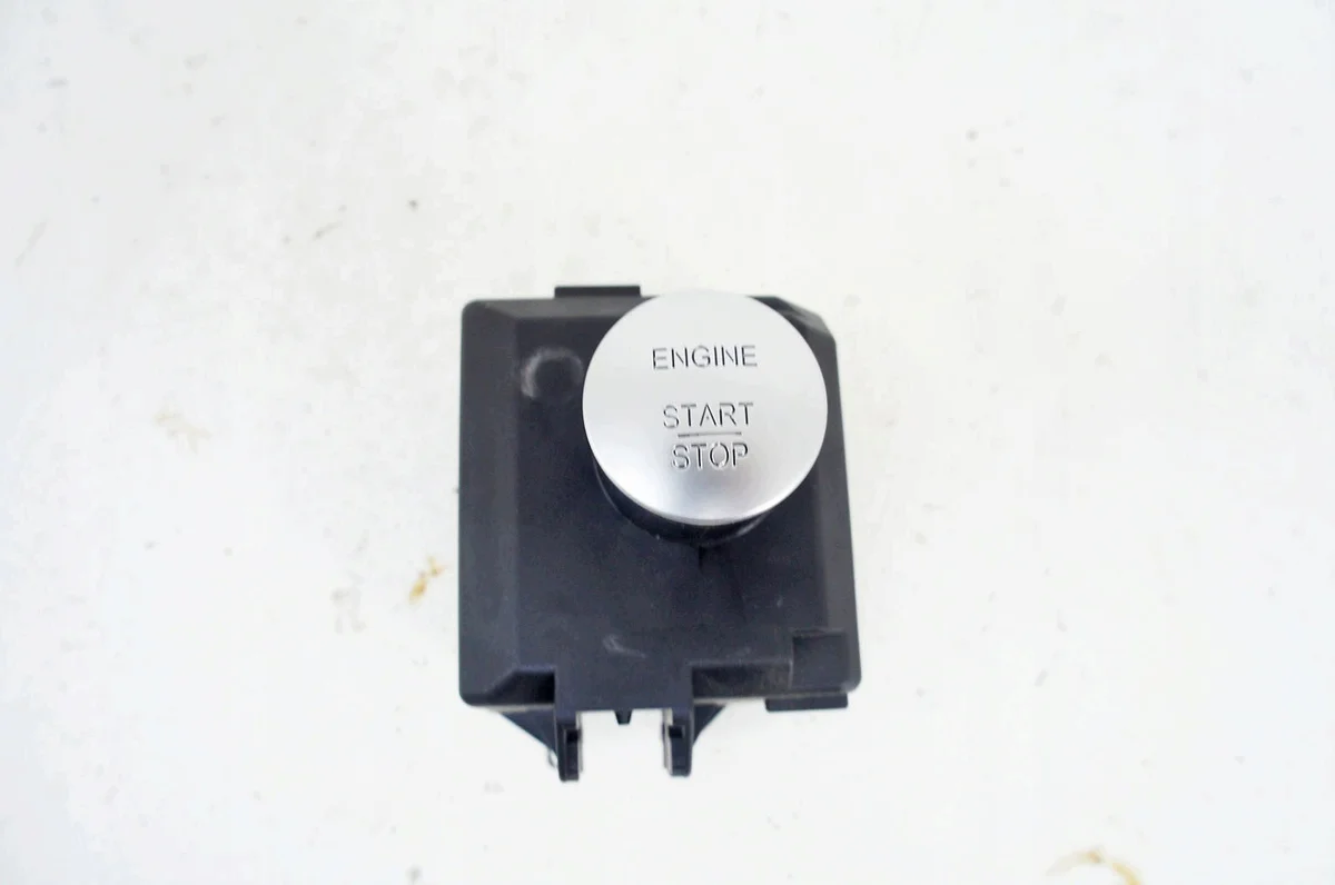 Mercedes CLA C117 Ignition Switch Key image 6