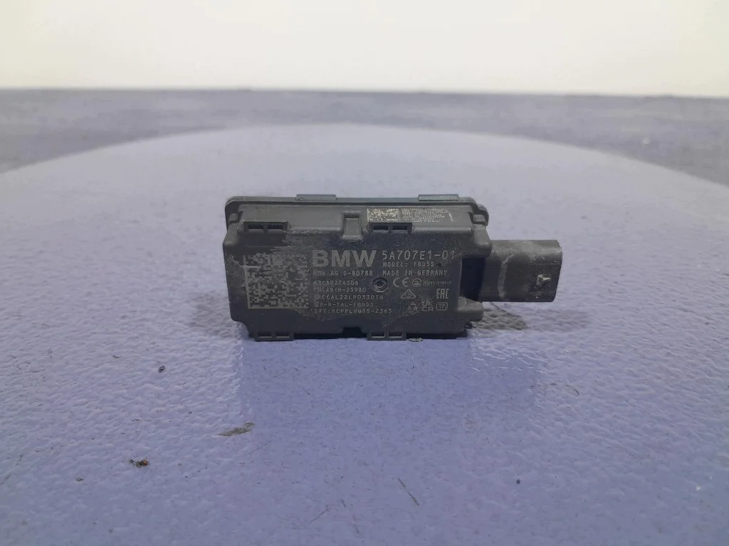 BMW 7 G70 22- Antenne Empfänger Pilot L-351208-5A707E1