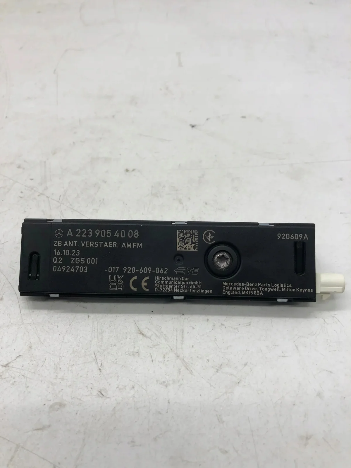 Amplificador de Antena Mercedes W223 A2239054008
