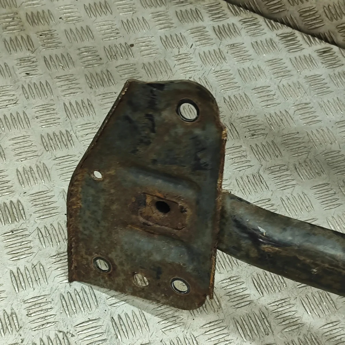 Mini R55 R56 R57 främre bärarm 6772229 image 6