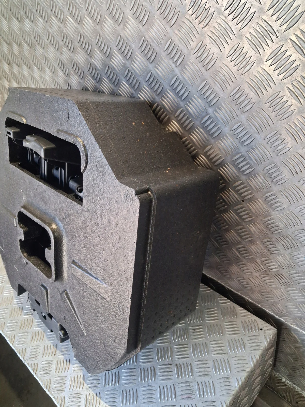 Einsatz Reserverad Peugeot 208 II 19- 9837812480 image 3