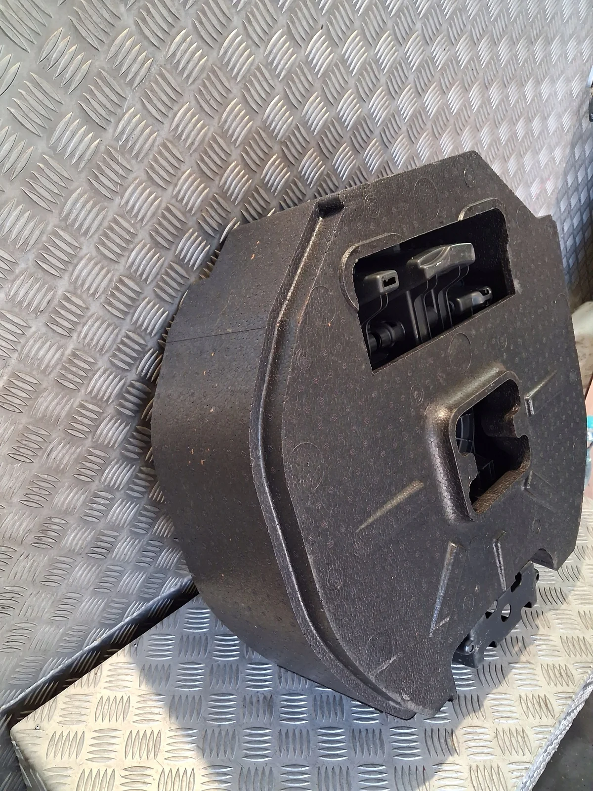 Einsatz Reserverad Peugeot 208 II 19- 9837812480 image 4