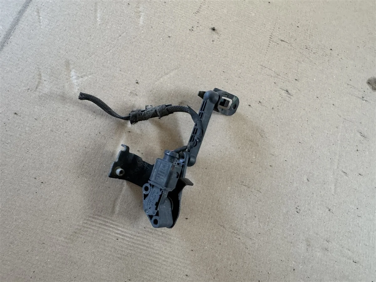 Sensor Scheinwerferregulierung Hinten Seat Arona image 4