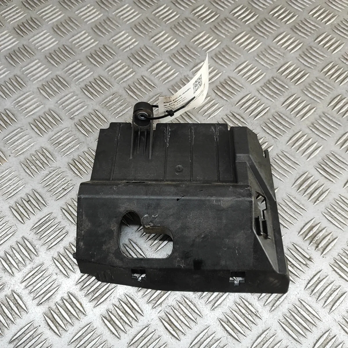 Batteriehalter Mercedes CLA C118 A2475411000 image 3