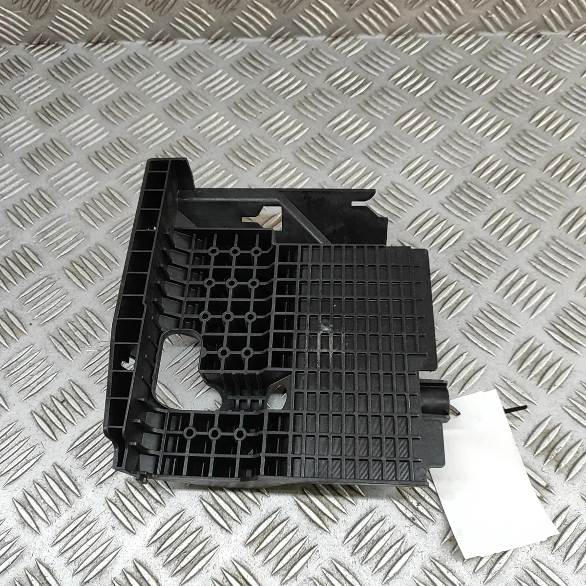 Batteriehalter Mercedes CLA C118 A2475411000 image 4