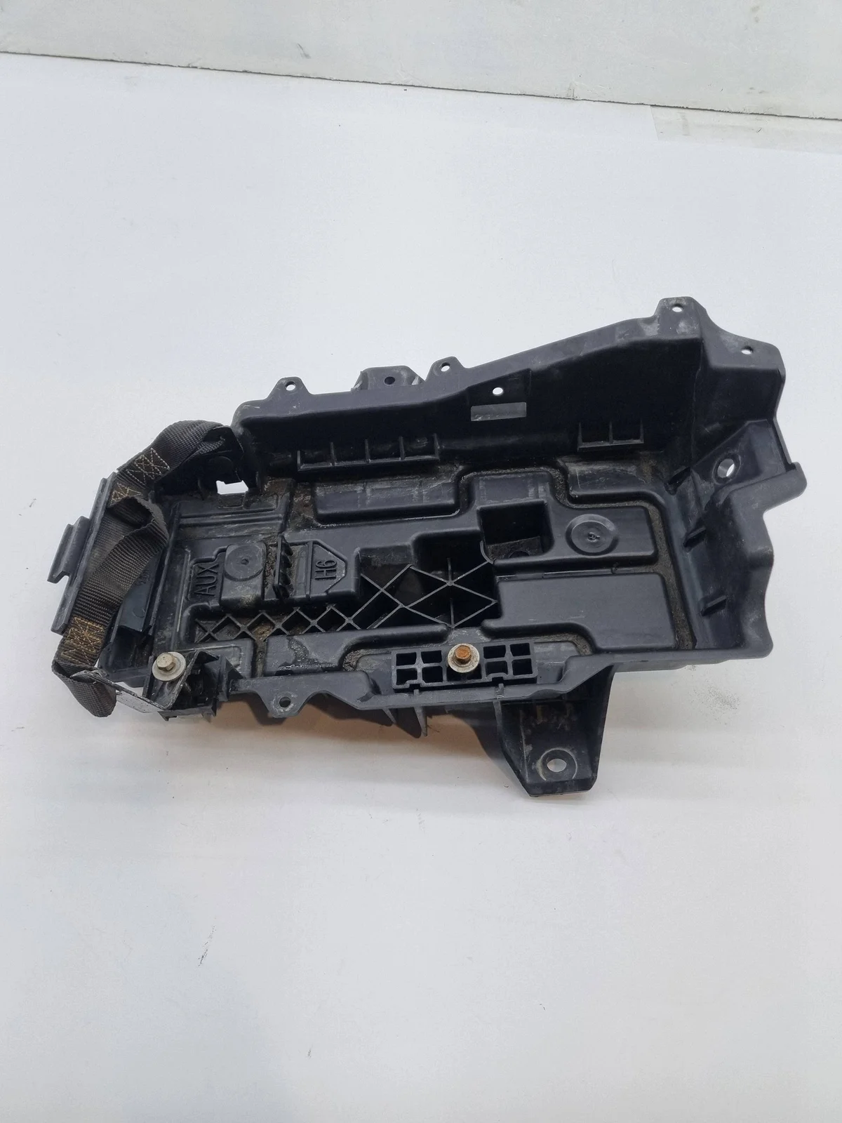 Chrysler Pacifica Akun Teline 68271681AD