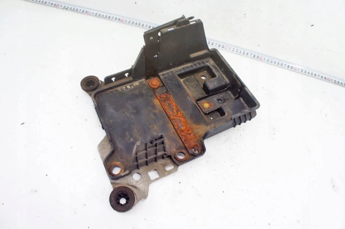Ford Focus Mk4 1.0 Batterifäste VT265-AR85157 image 7
