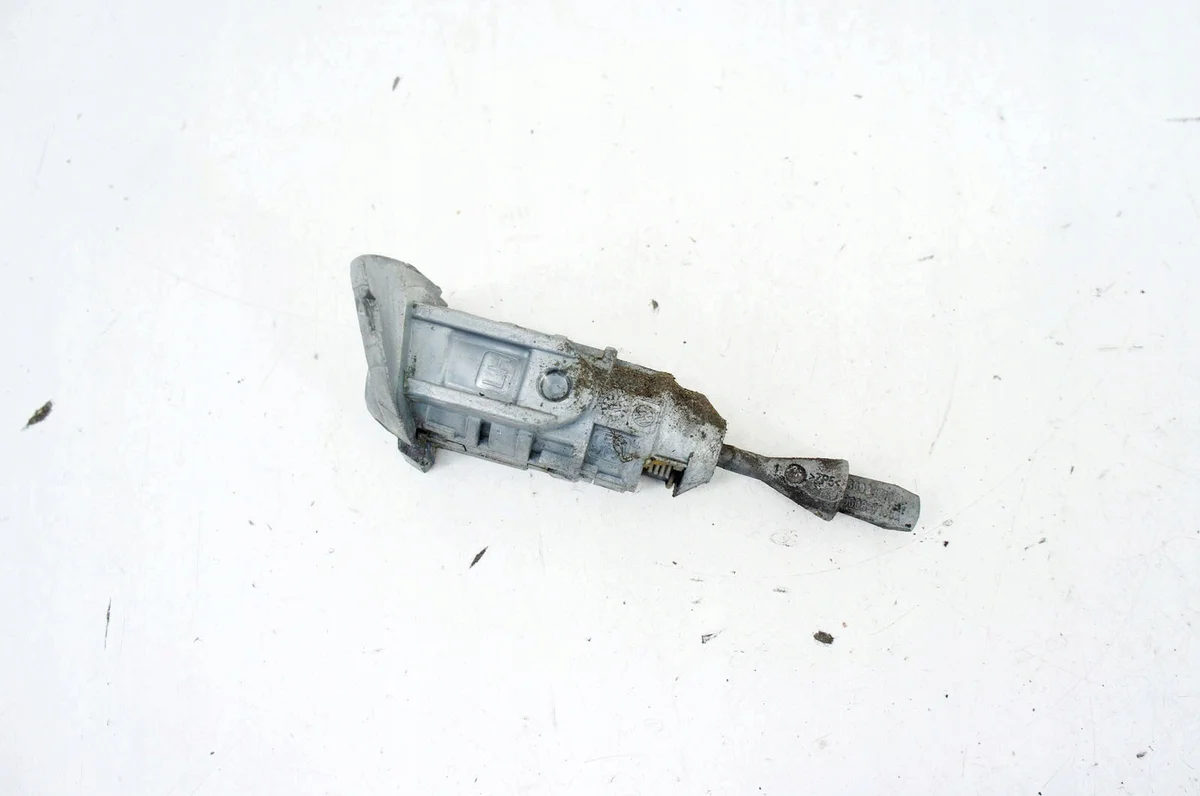 VW Passat B8 Bloqueio Chave Cilindro VS119 image 6